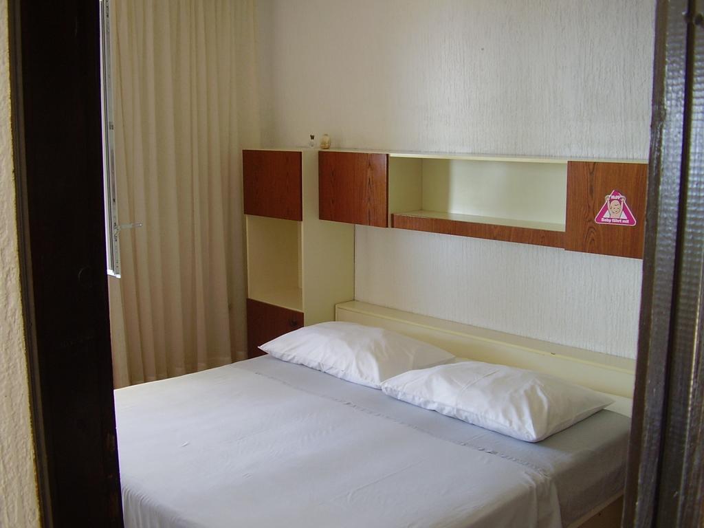 Petar Apartment Omiš Chambre photo